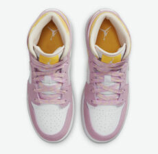 Nike Air Jordan 1 Retro Mid SE GS Arctic Pink белые с розовым и желтым кожа-нубук женские (35-39)